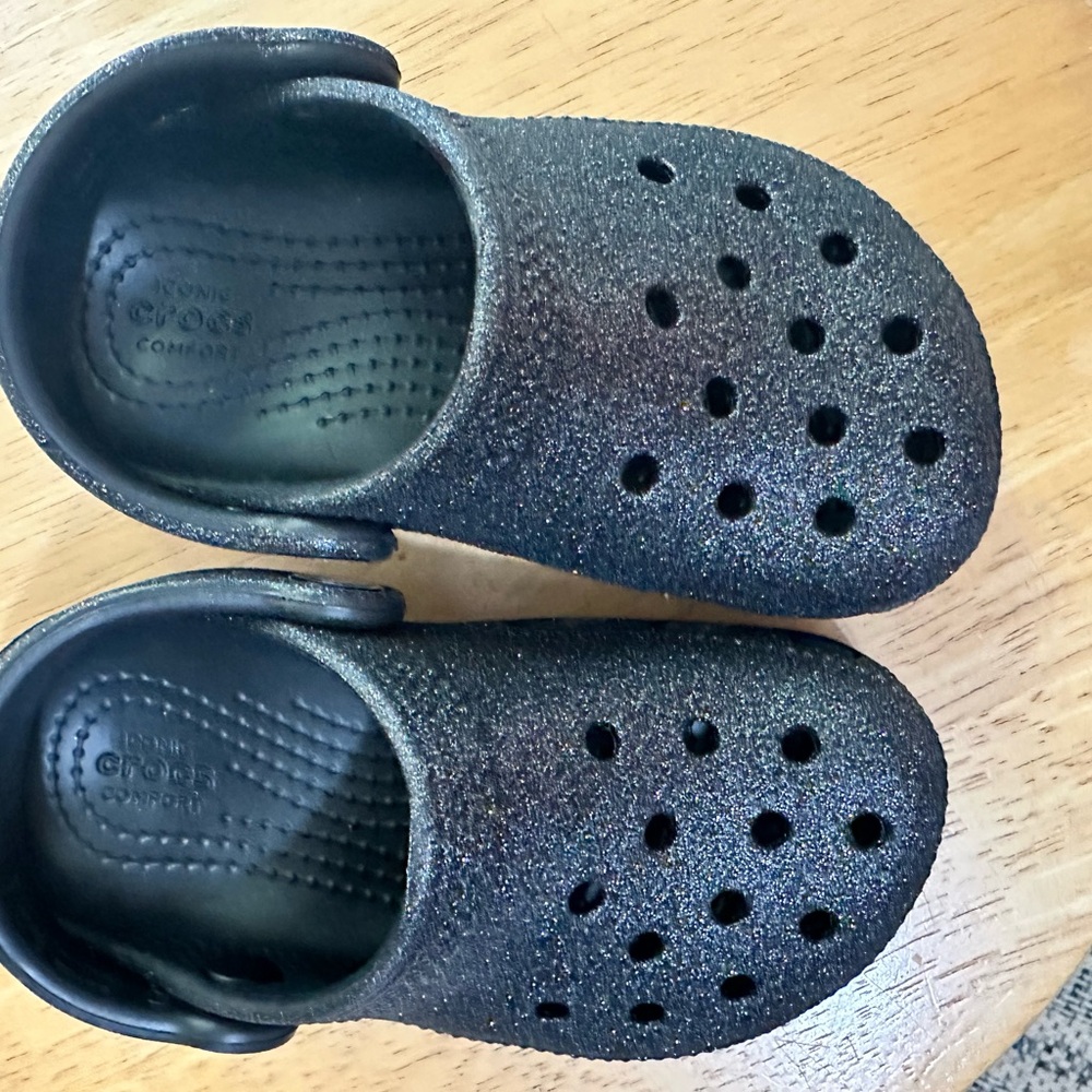 Kids Glitter Clogs - Black